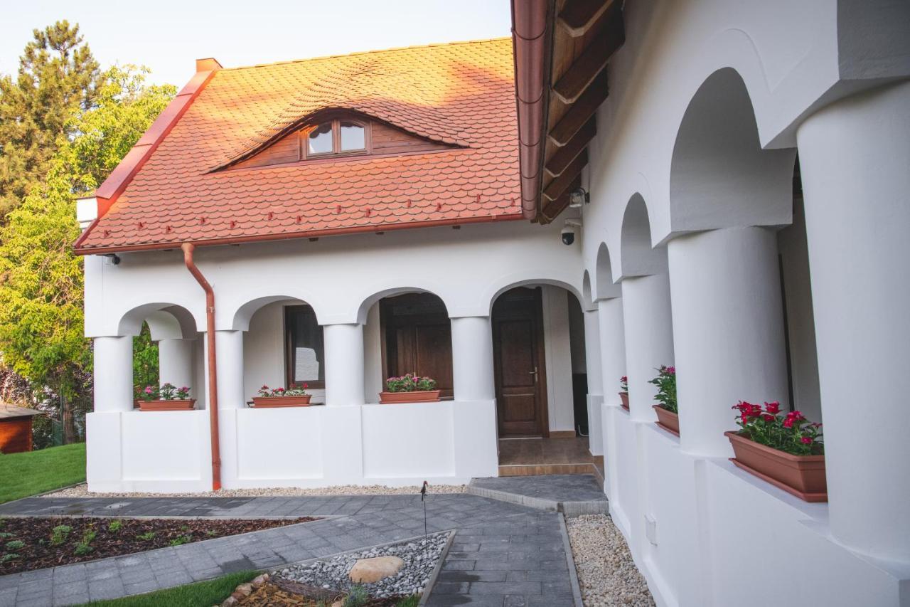 Vitorlás Vendégház Révfülöp Exterior foto